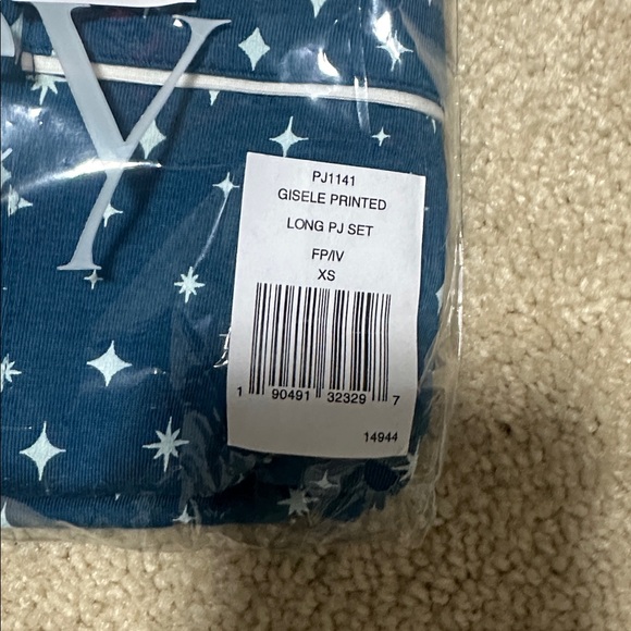 NWT Eberjey Gisele Star-Print Long Sleeve Pajama Set XS - Picture 5 of 5